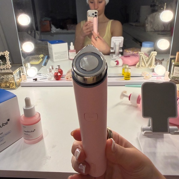 Medicube bundle - Picture 3 of 9